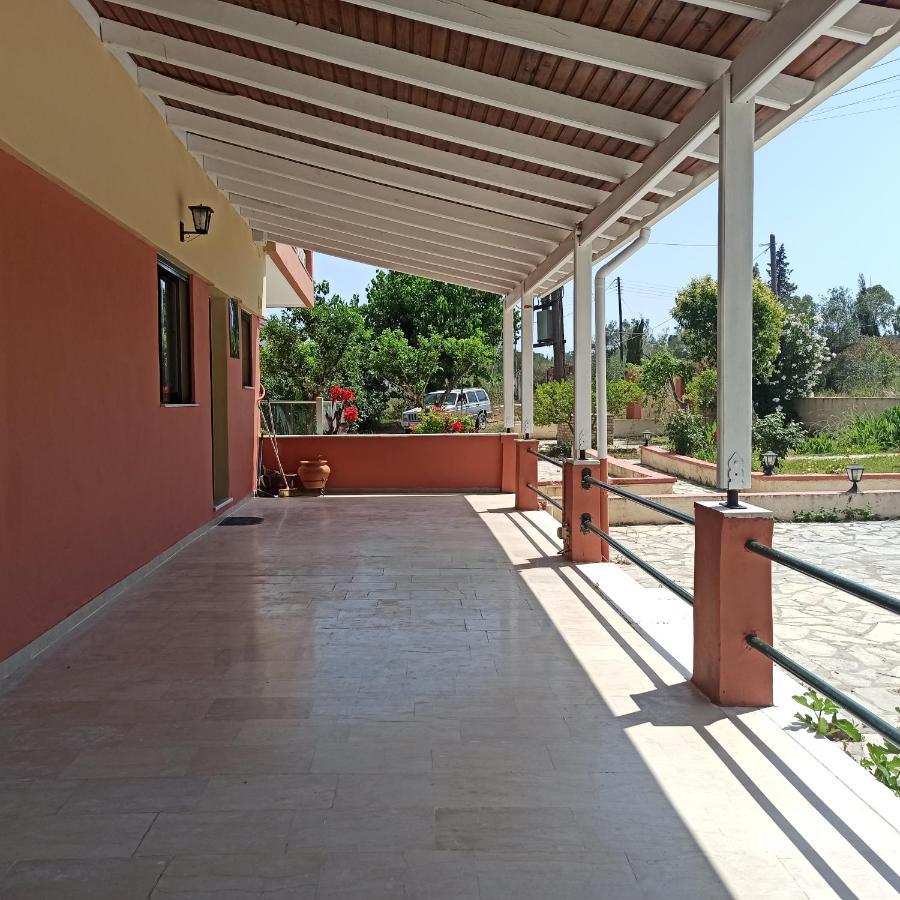 Foteinos Apartments Perivólion Екстериор снимка
